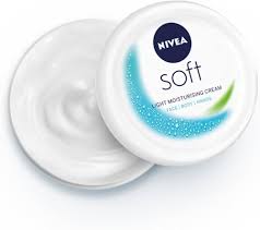 Nivea Soft Light Moisturizing Cream (100 ml)